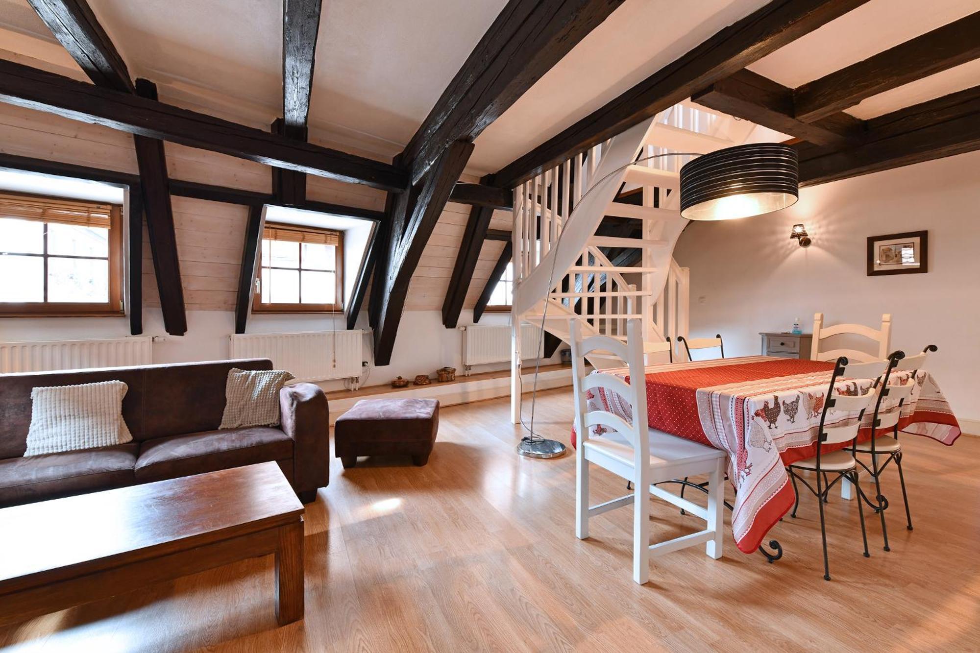 Au Nid D'Hirondelles Apartment Ribeauville  Ngoại thất bức ảnh